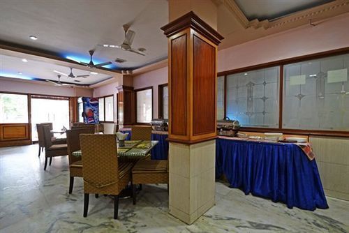 Hôtel Royal Paris à Chennai Extérieur photo